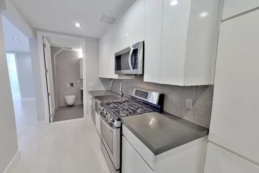 195 Stanton Street #3G, Manhattan, NY 10002