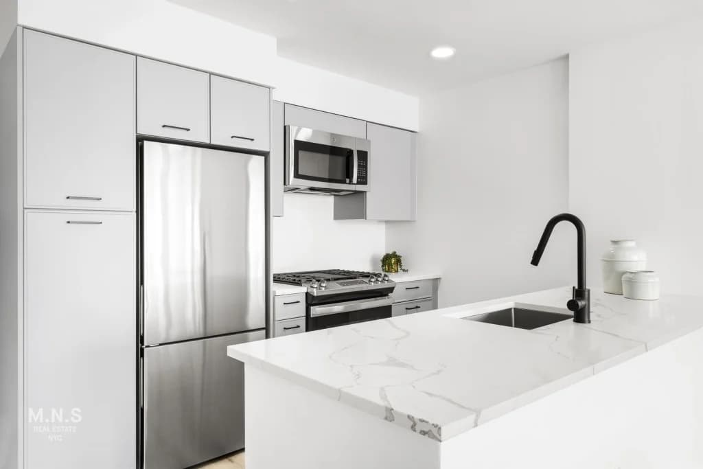 1101 President St #1404, Brooklyn, NY 11225 1