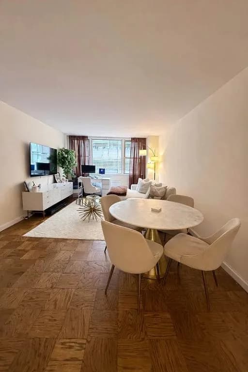 245 East 19 Street #5M, Manhattan, NY 10003 1