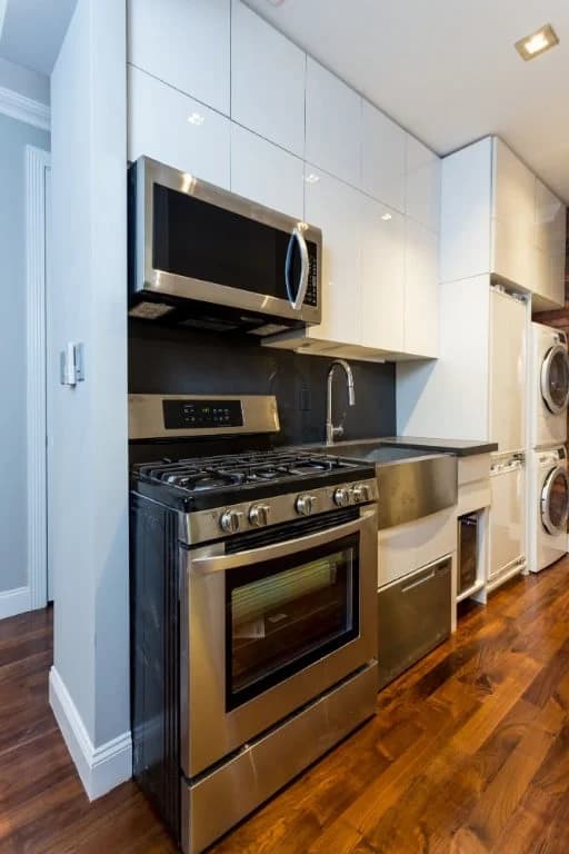 199 E 3 St #1A, Manhattan, NY 10009 1