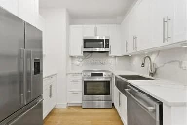 160 East 48 Street #D3, Manhattan, NY 10017 - Image 1