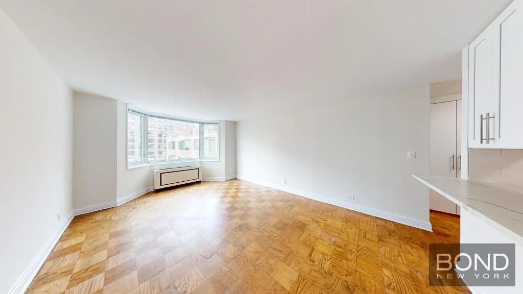 400 East 71 Street #24V, Manhattan, NY 10021 1