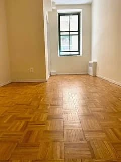 509 E 78 St #3F, Manhattan, NY 10075