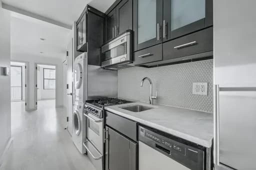 152 2 Avenue #4D, Manhattan, NY 10003