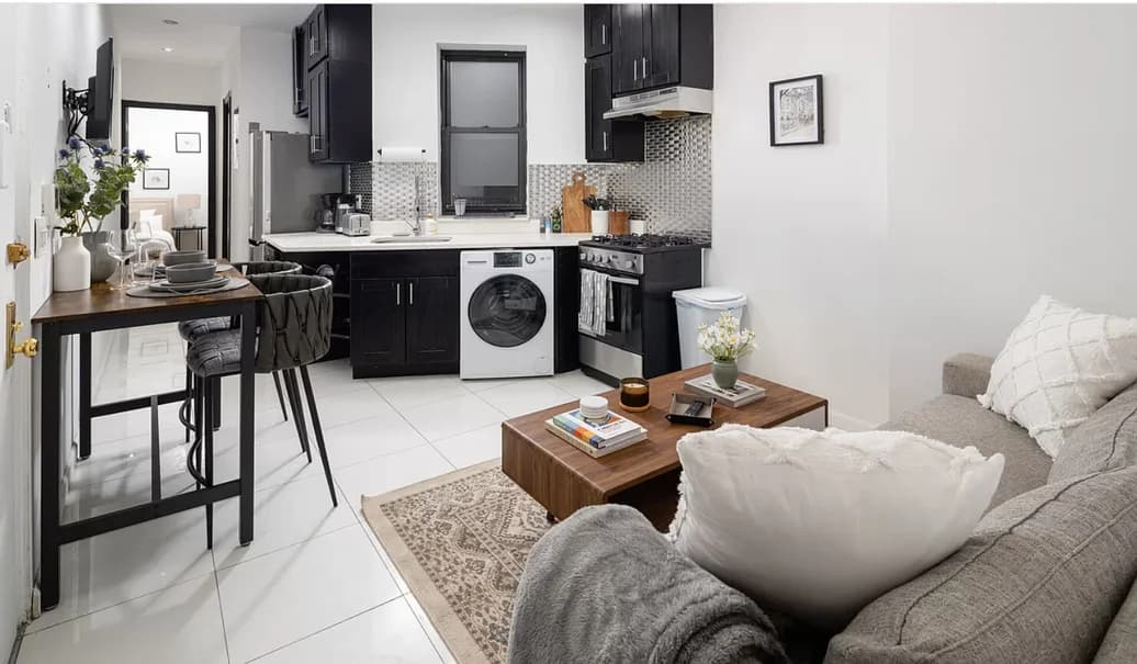 21 West 106 Street #4A, Manhattan, NY 10025 1