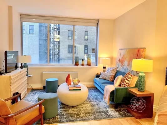 776 6 Ave #23N, Manhattan, NY 10001