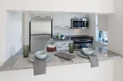 150 East 44 Street #45F, Manhattan, NY 10017 1