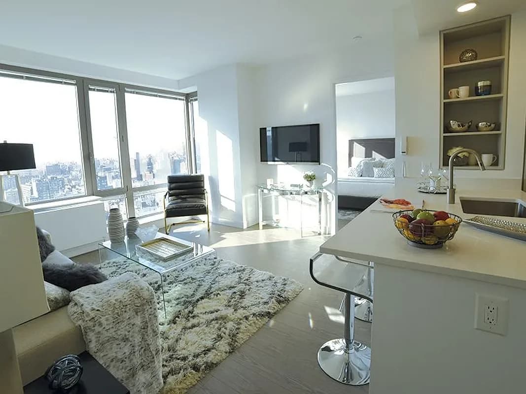 188 Ludlow Street #PH-C, Manhattan, NY 10002 apartment_living_room 1