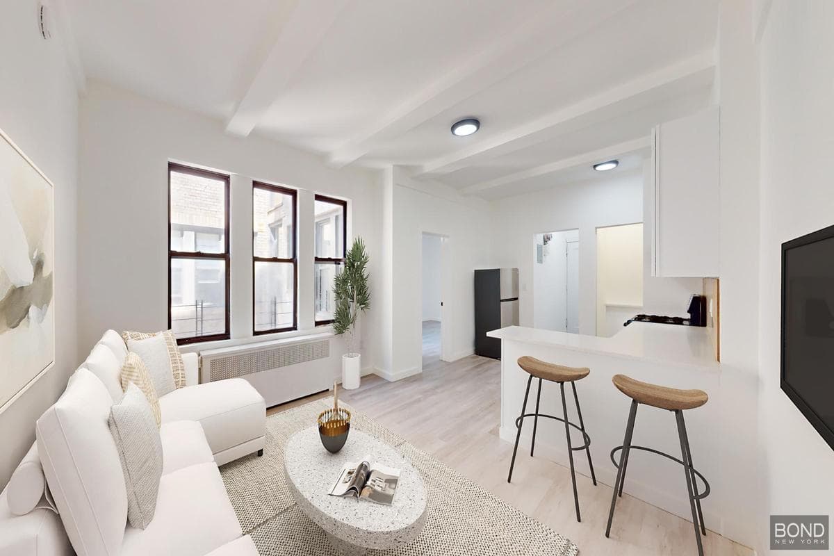 157 East 72 Street #12G, Manhattan, NY 10021 - Image 1
