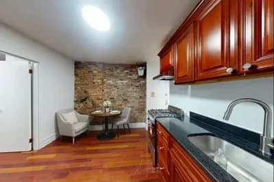 208 East 82 Street #8, Manhattan, NY 10028