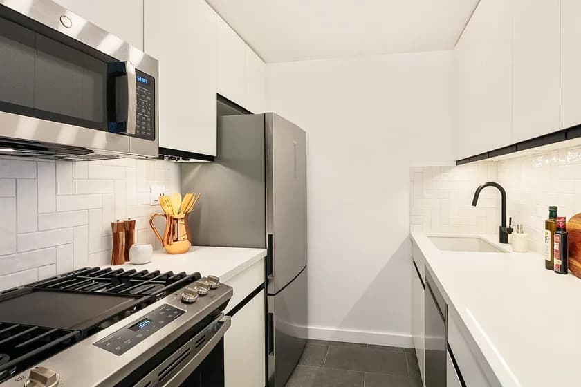 Symphony House 225 West 56 Street #20R, Manhattan, NY 10019 apartment_kitchen 1