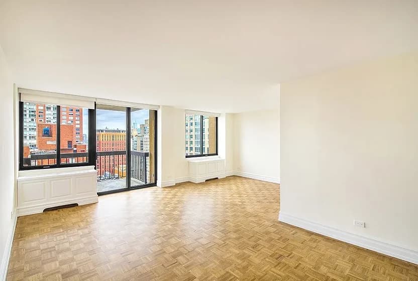 145 West 67 Street #47G, Manhattan, NY 10023 apartment_living_room 1
