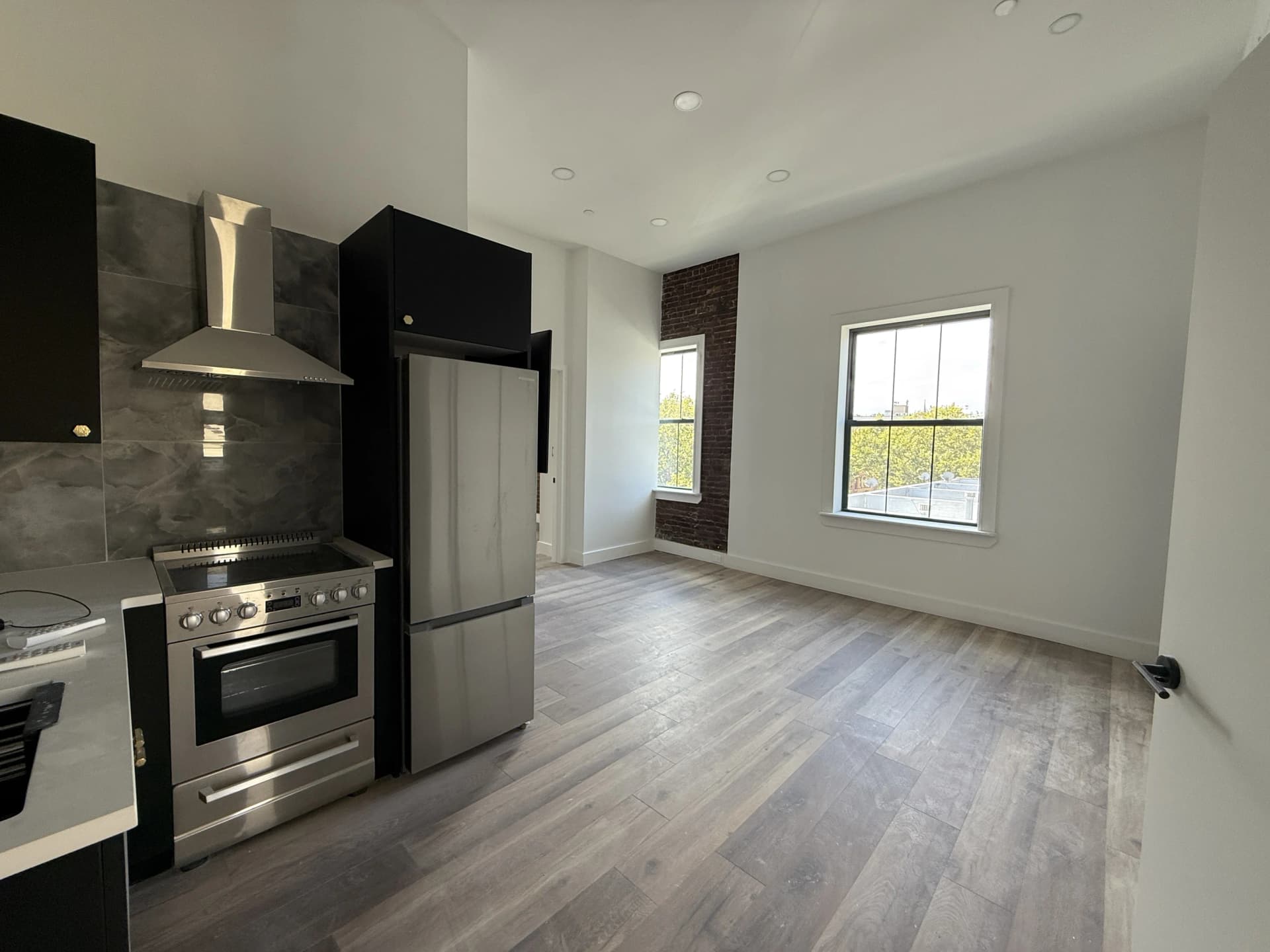 16 Howard Avenue #4D, Brooklyn, NY 11221 apartment_kitchen 1