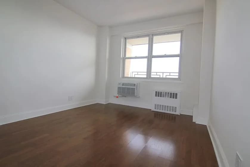 2940 Ocean Parkway #20R, Brooklyn, NY 11235 apartment_living_room 1