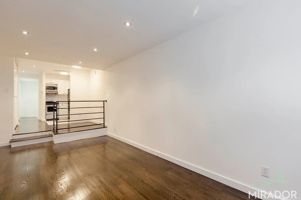 27 West 16 Street #2A, Manhattan, NY 10011 1