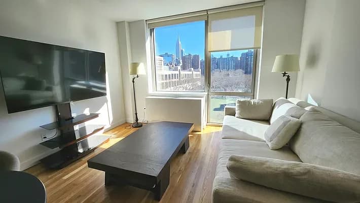 303 10 Avenue #8C, Manhattan, NY 10001 apartment_living_room 1