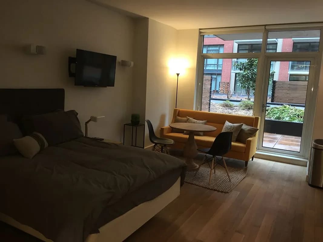 101 Bedford Avenue 101 Bedford Avenue #D-203, Brooklyn, NY 11211 apartment_living_room 1
