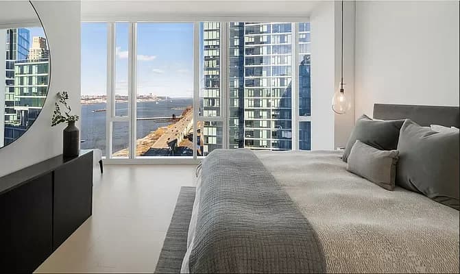 635 West 59 Street #1408, Manhattan, NY 10023 apartment_bedroom_room 1