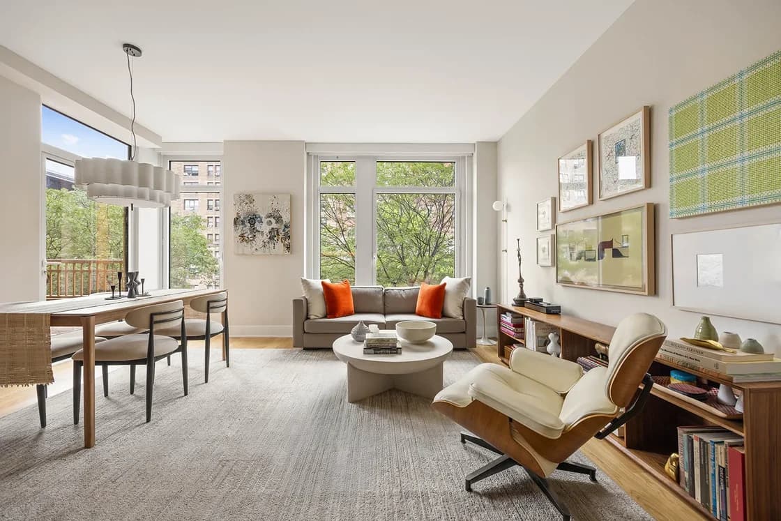 214 West 96 Street #3C, Manhattan, NY 10025 apartment_living_room 1