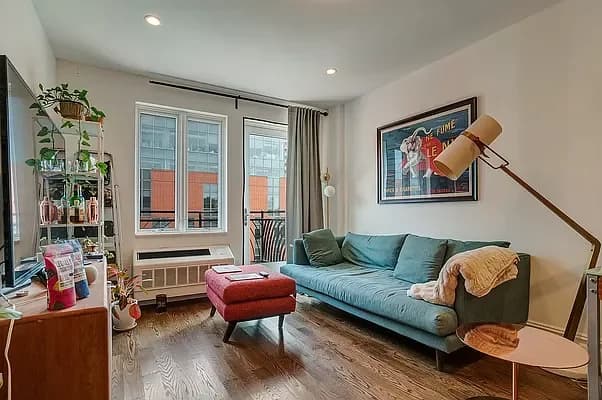 525 Myrtle Avenue #502, Brooklyn, NY 11205 apartment_living_room 1