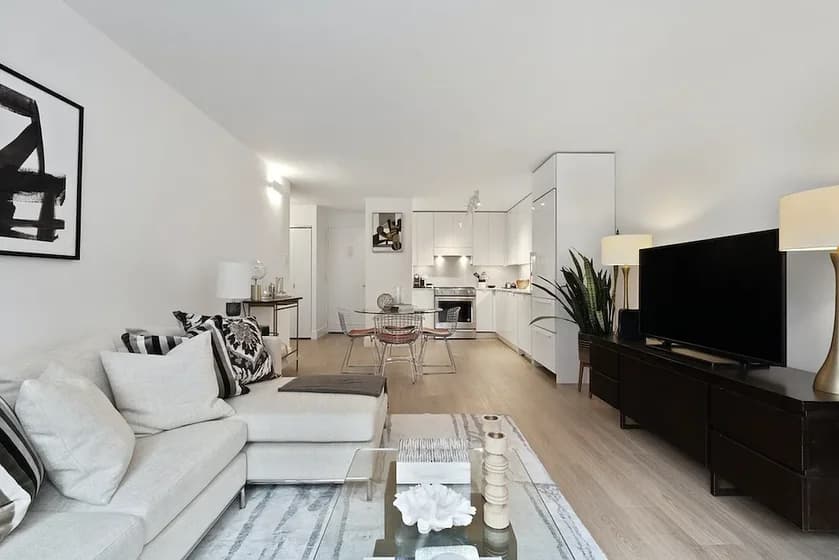 160 West 24 Street #07C, Manhattan, NY 10011 apartment_living_room 1