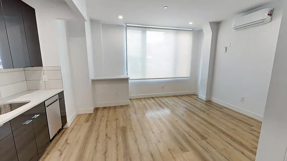 416 Malcolm X Boulevard #1A, Manhattan, NY 10037 apartment_living_room 1