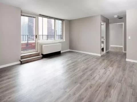 826 8 Avenue #40C, Manhattan, NY 10019