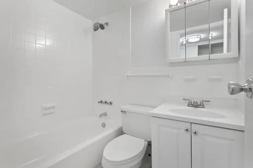 220 East 22 Street #1G, Manhattan, NY 10010