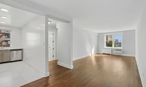 20-51 Seagirt Boulevard #05C, Queens, NY 11691 - Image 1