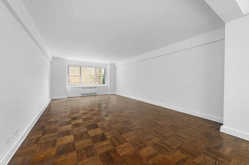 945 5 Avenue #4-D, Manhattan, NY 10021 apartment_living_room 1