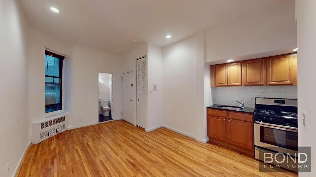 328 East 93 Street #3C, Manhattan, NY 10128 1