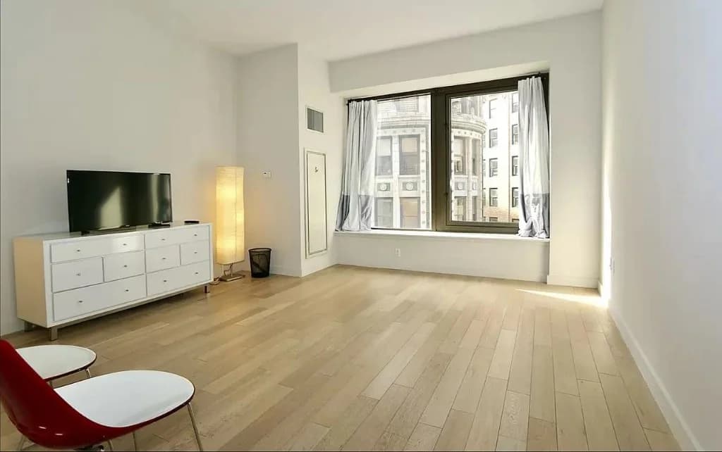 75 Wall Street #18I, Manhattan, NY 10005 1