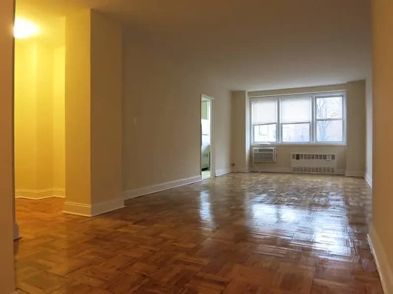 8855 Bay Parkway #3A, Brooklyn, NY 11214 apartment_living_room 1