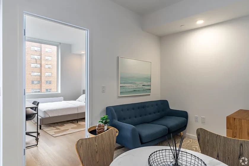 1440 Amsterdam Avenue #2610, Manhattan, NY 10027 apartment_living_room 1