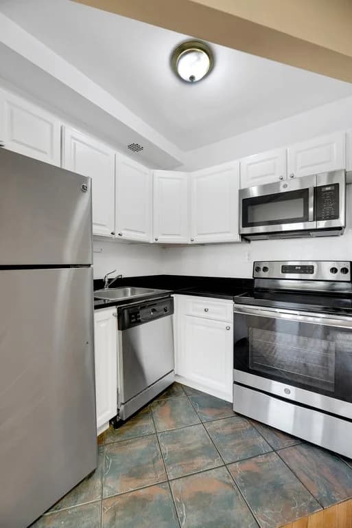655 2 Avenue #PHA, Manhattan, NY 10016 1