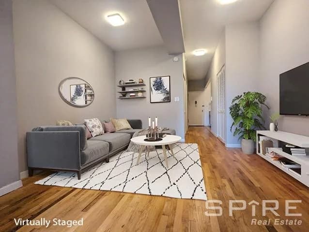 22 Jones Street #2E, Manhattan, NY 10014 1