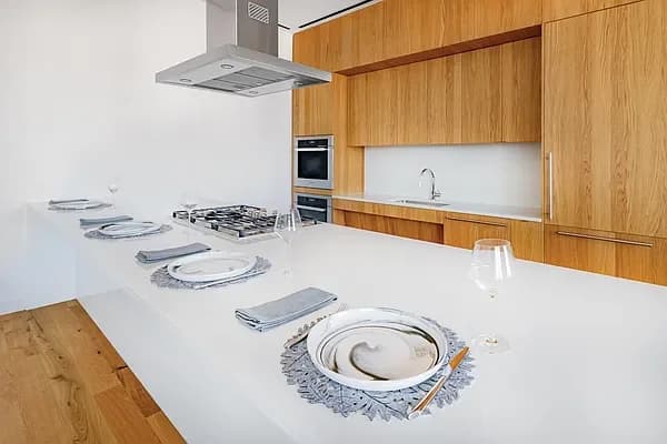 29-59 Northern Blvd #59M, Queens, NY 11101 apartment_dining_room 1