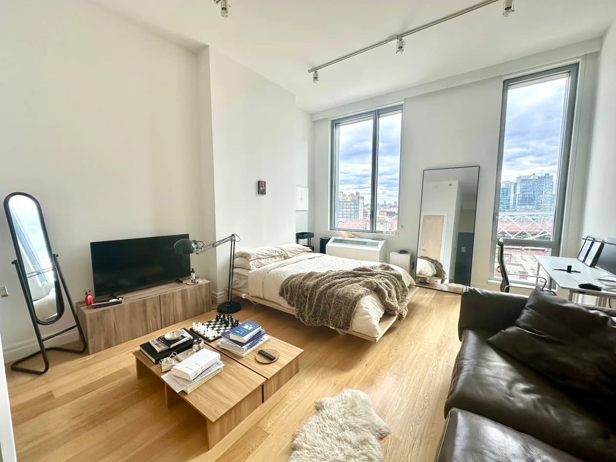 325 Kent Avenue #1405, Brooklyn, NY 11249 1