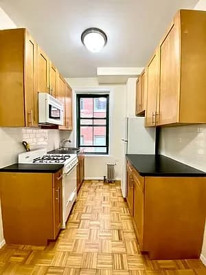 542 East 79 Street #5G, Manhattan, NY 10075 apartment_kitchen 1