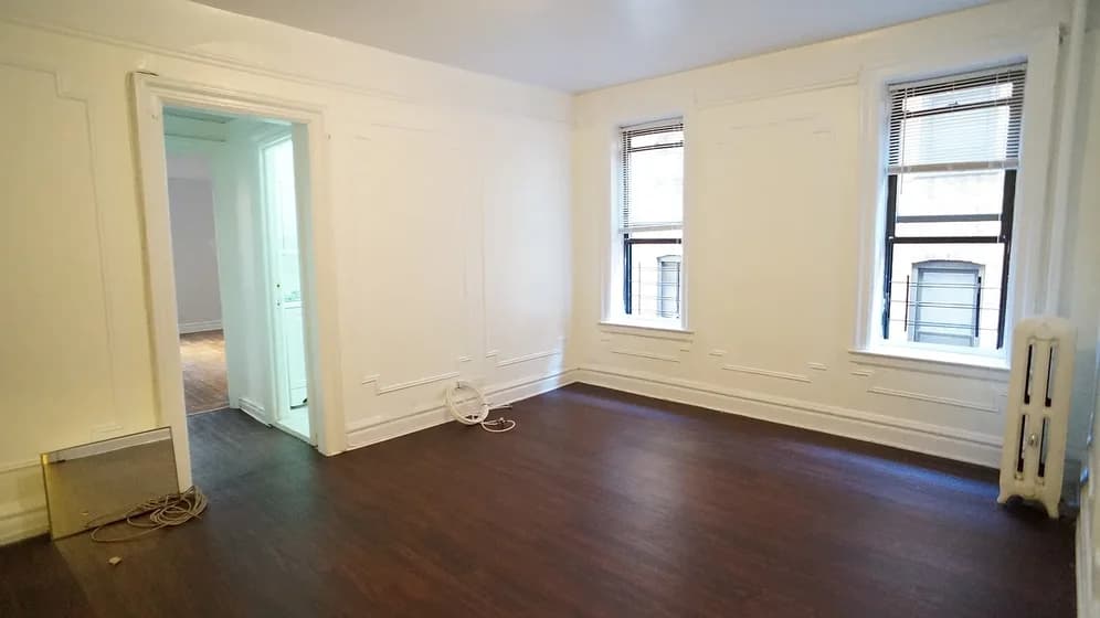 3034 Kingsbridge Avenue #4DN, Manhattan, NY 10463 apartment_living_room 1
