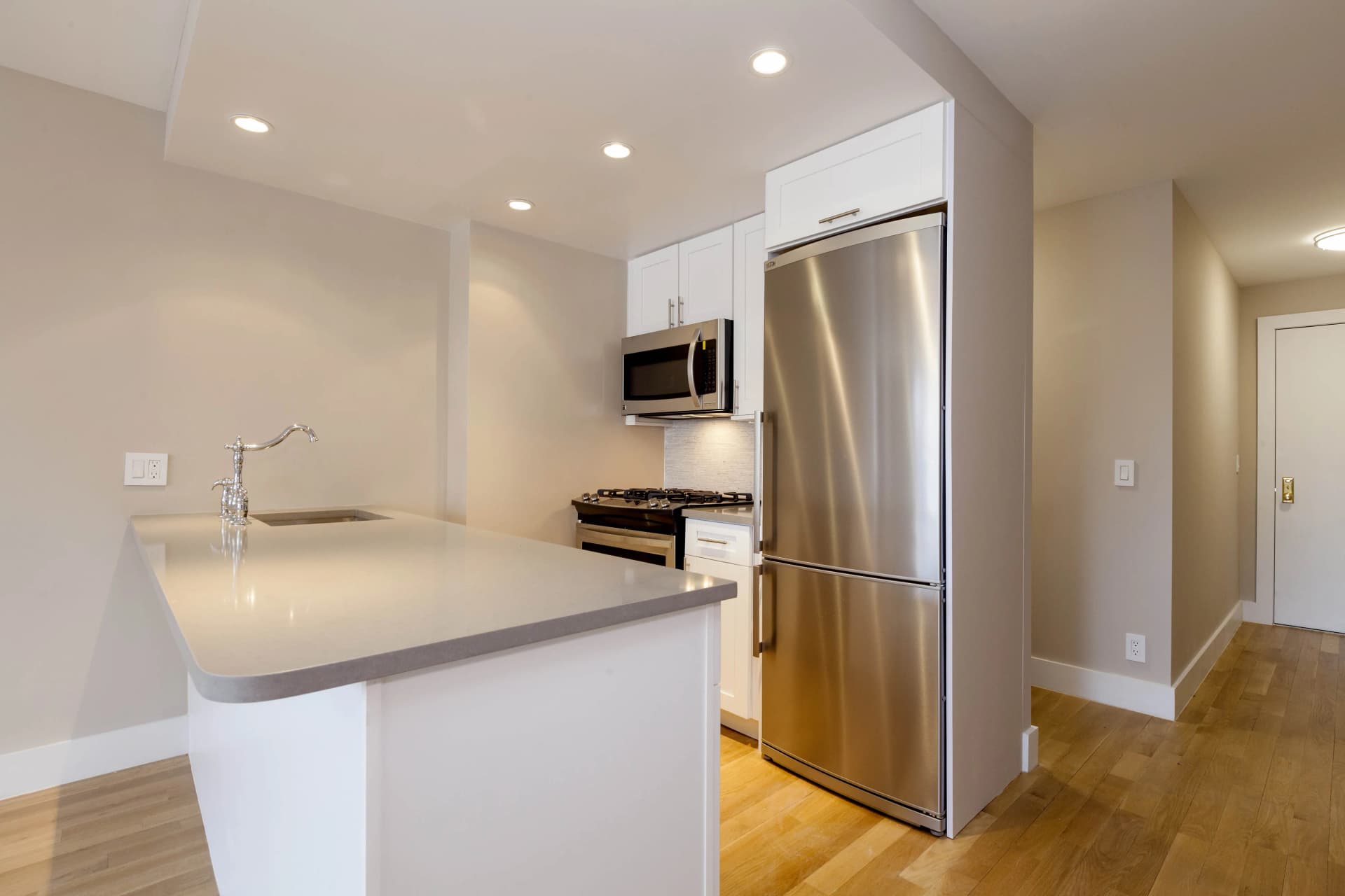 792 Columbus Avenue #6C, Manhattan, NY 10025 1