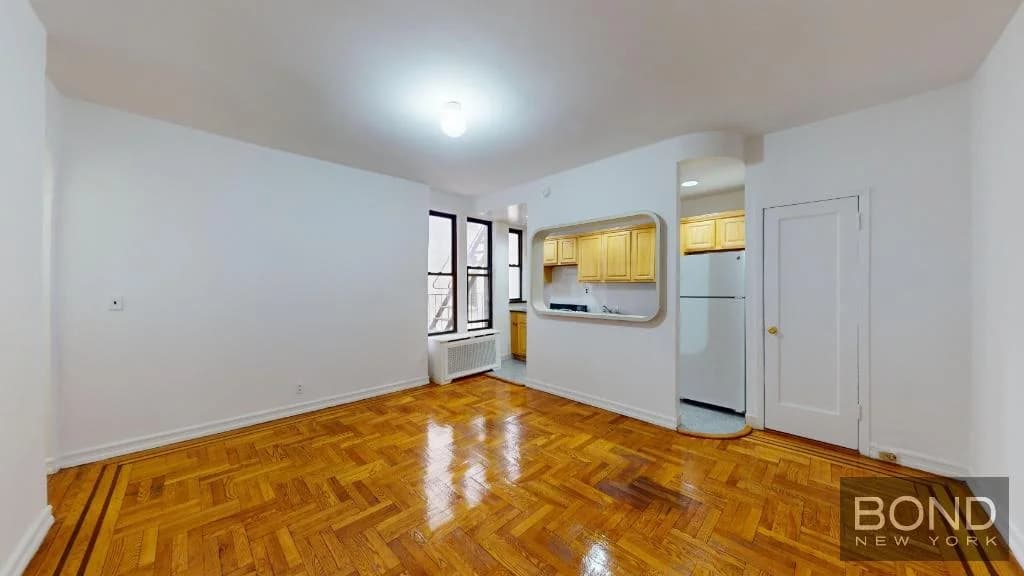 43-30 46 Street #2F, Queens, NY 11104 1