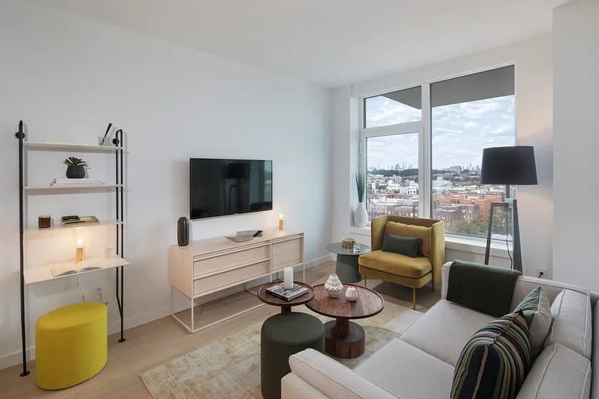 123 Linden Blvd #22N, Brooklyn, NY 11226 apartment_living_room 1