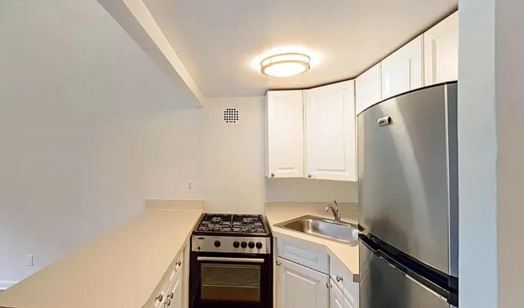 220 East 22 Street #01M, Manhattan, NY 10010 1