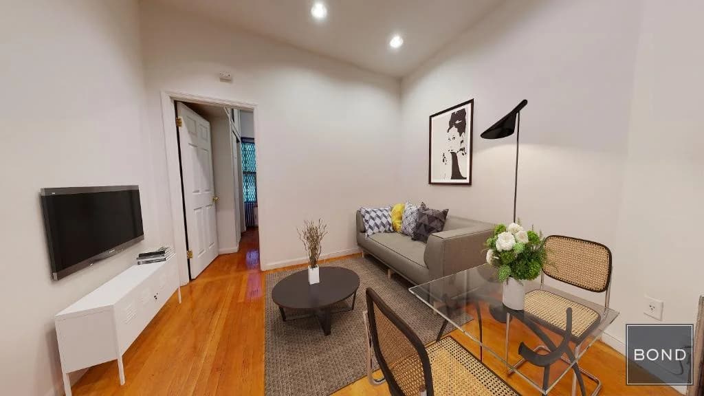 214 East 10 Street #2, Manhattan, NY 10003 1