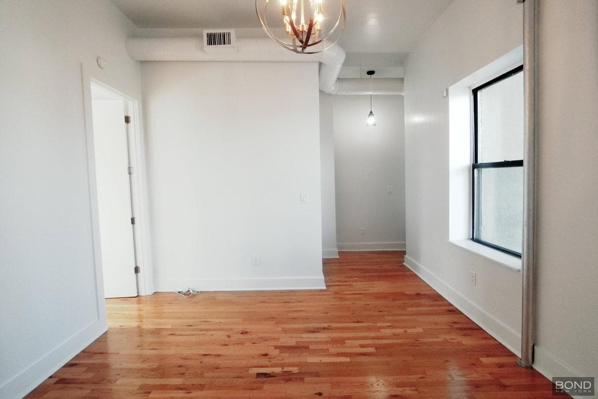 524 Metropolitan Ave #19, Brooklyn, NY 11211 apartment_bedroom_room 18