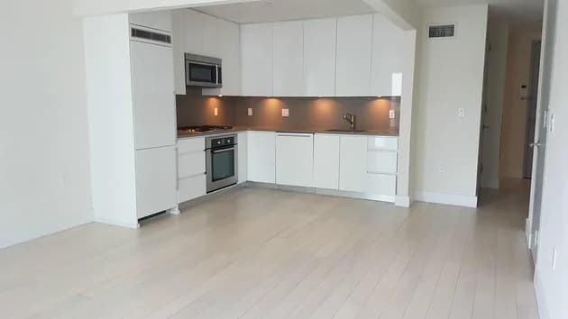 109 Gold Street #4E, Brooklyn, NY 11201