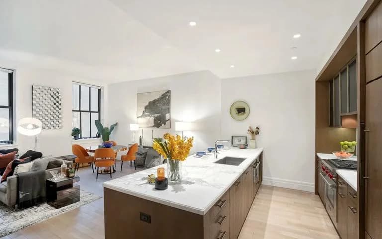 206 Washington Street #16, Manhattan, NY 10007 1