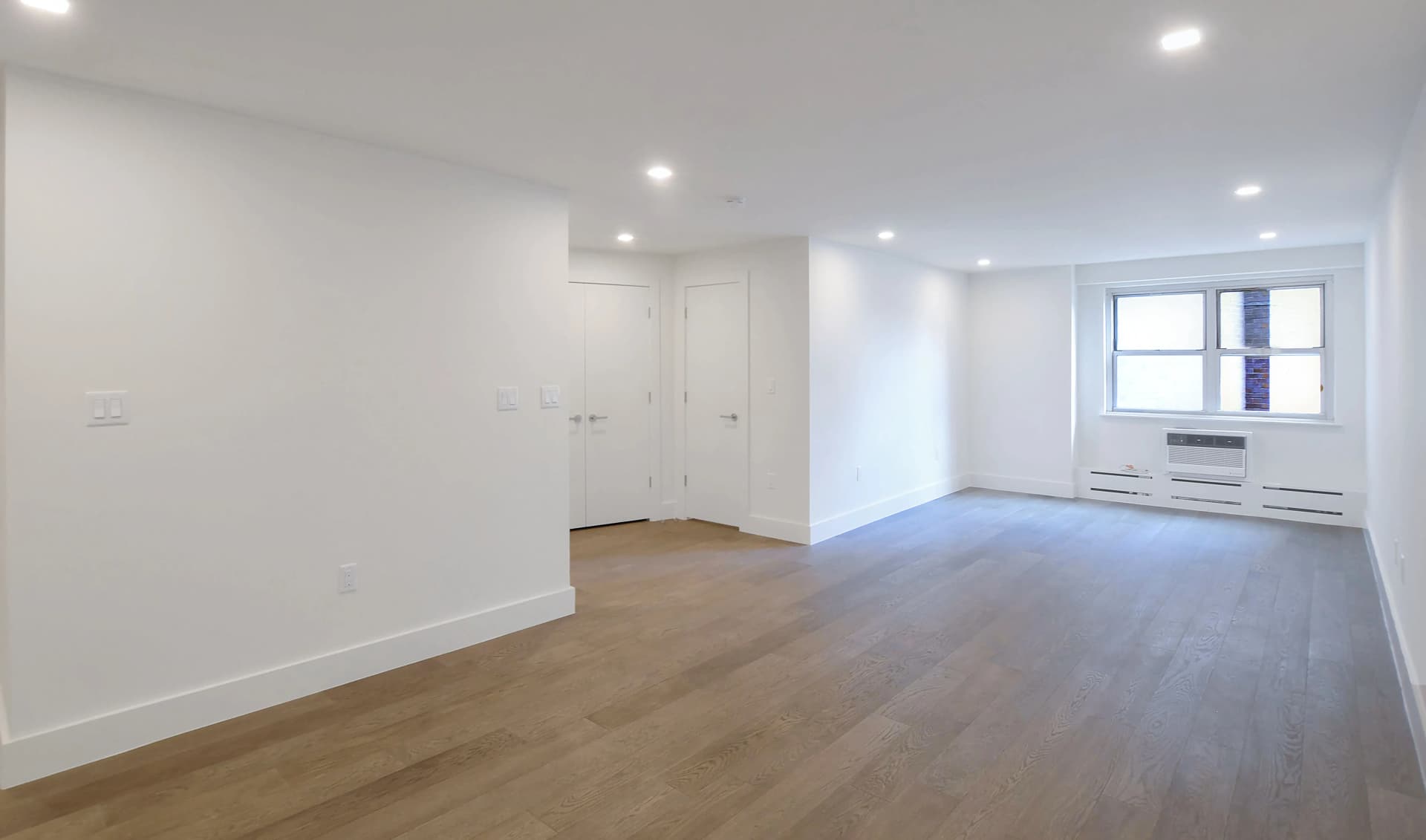 60 East 12 Street #2a, Manhattan, NY 10003 apartment_living_room 1