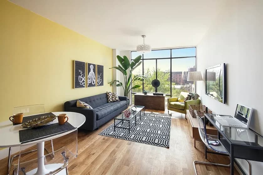 33 Caton Place #2-Q, Brooklyn, NY 11218 apartment_living_room 1